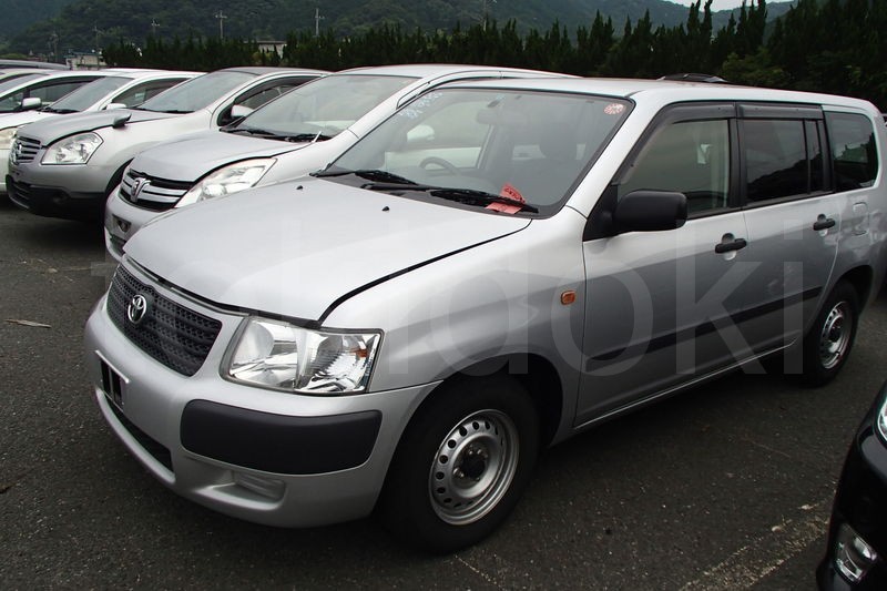 Toyota Succeed 4