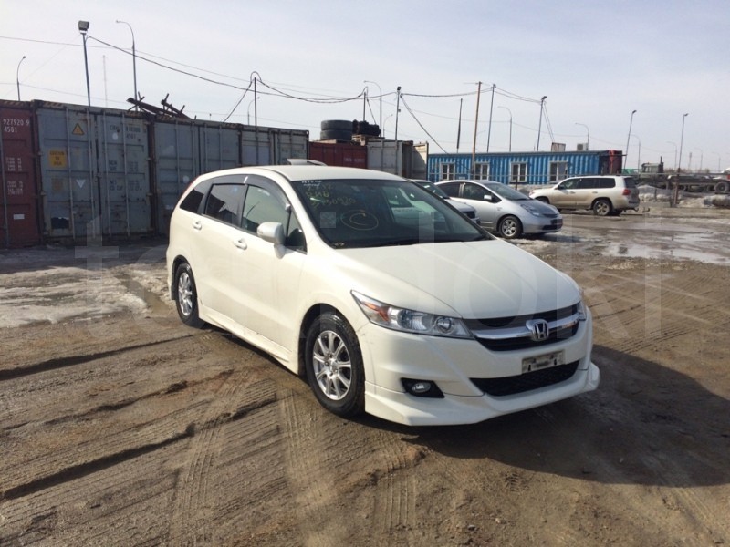 Honda Stream 13