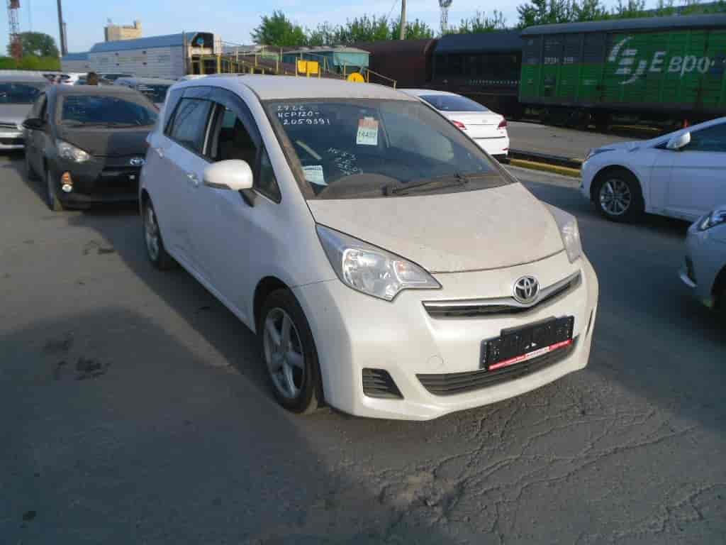 Toyota Ractis 5