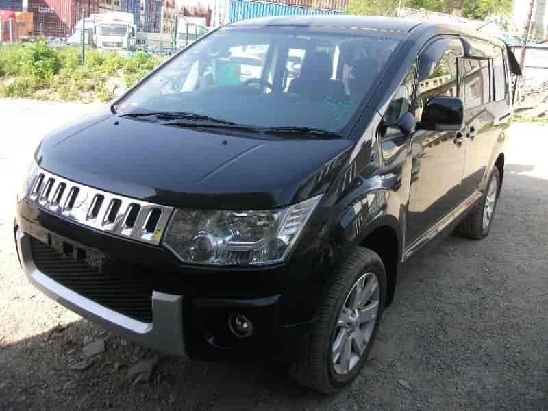 Mitsubishi Delica D:5 13
