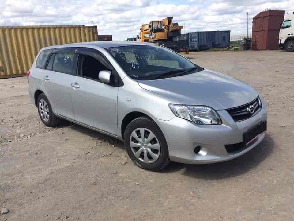 Toyota Corolla Fielder 17