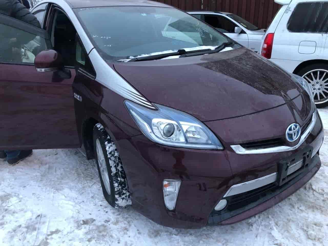 Toyota Prius PHV