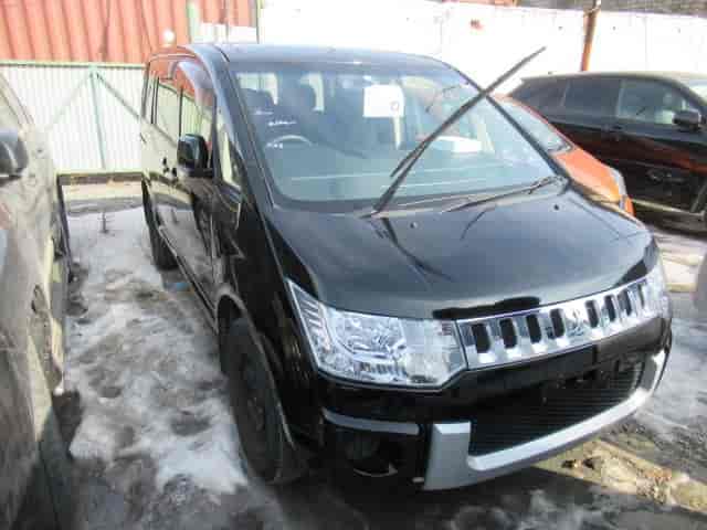 Mitsubishi Delica D:5