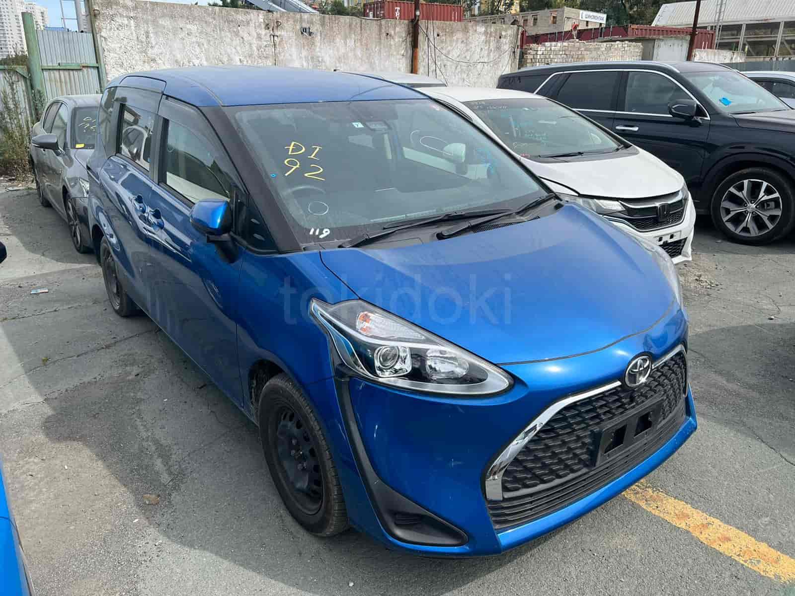 Toyota Sienta