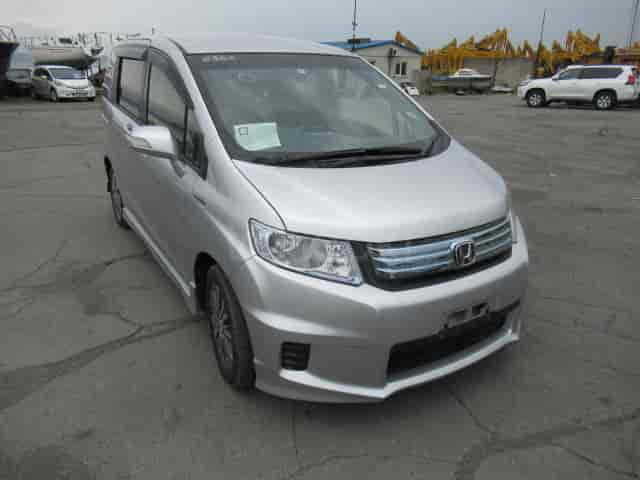 Honda Freed Spike