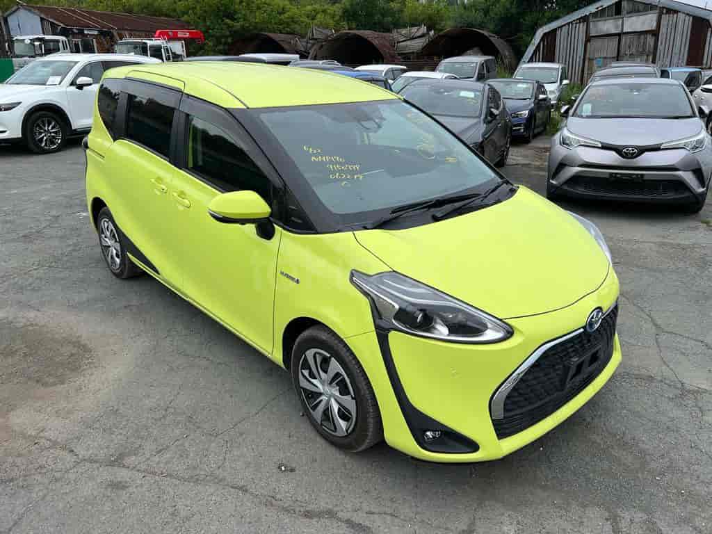 Toyota Sienta
