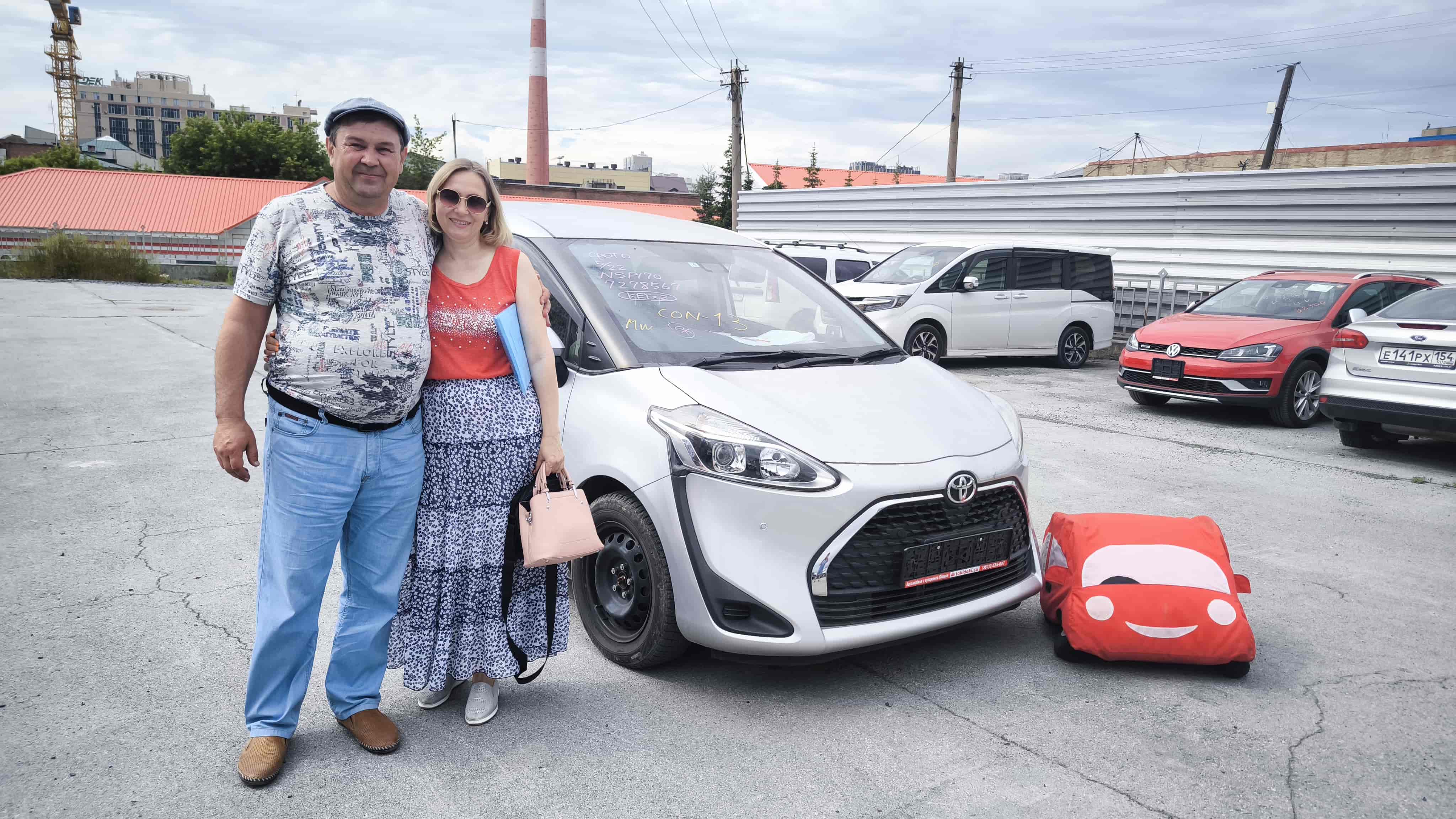 Toyota Sienta