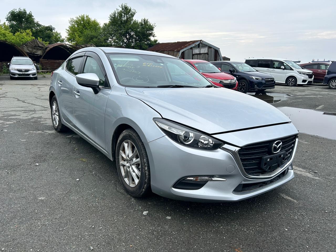 Mazda Axela