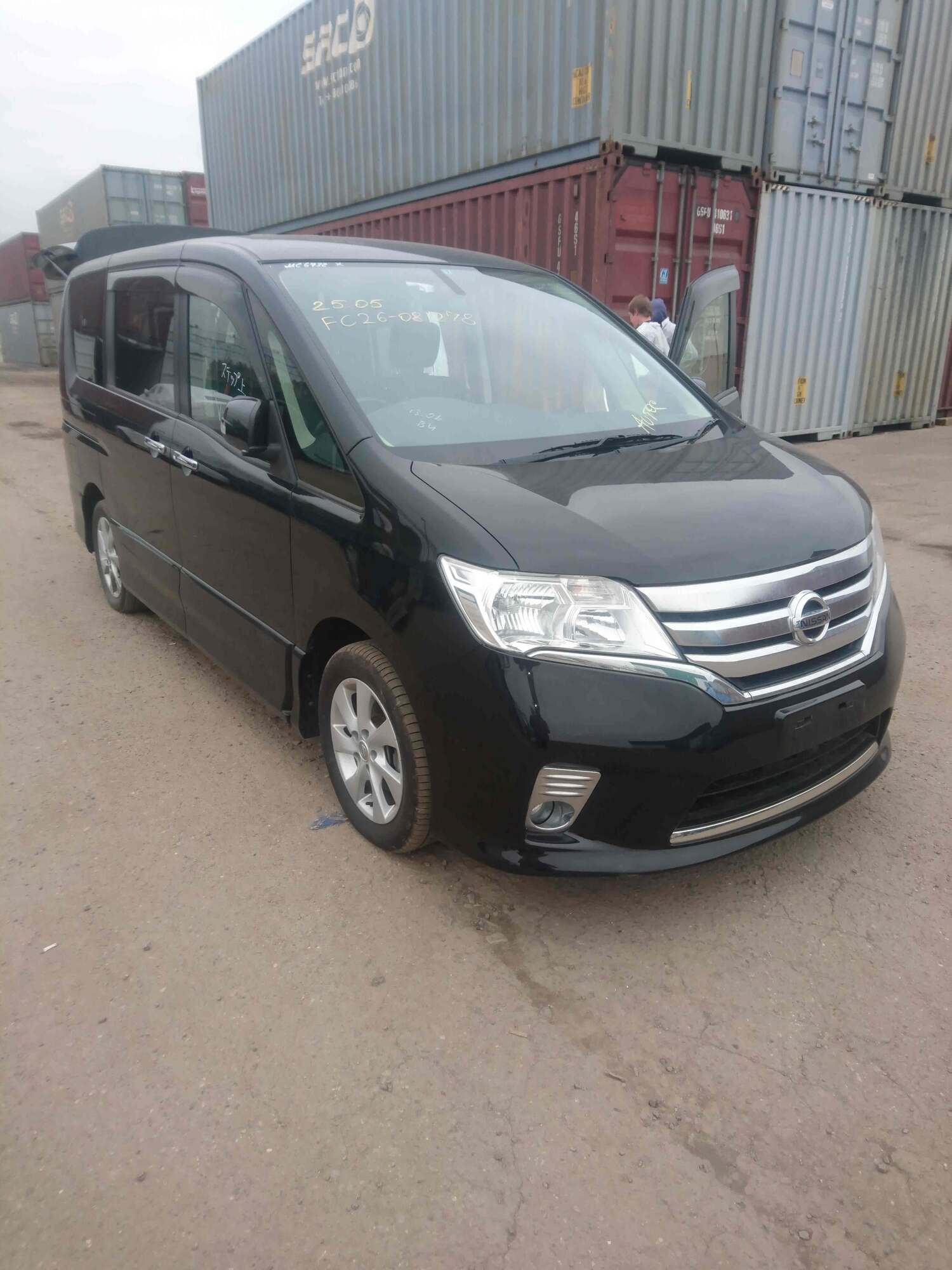 Nissan Serena 20
