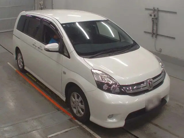 Toyota ISIS