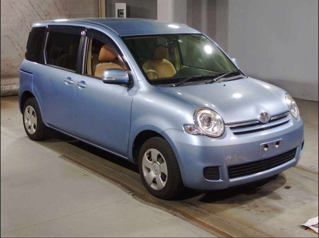 Toyota Sienta