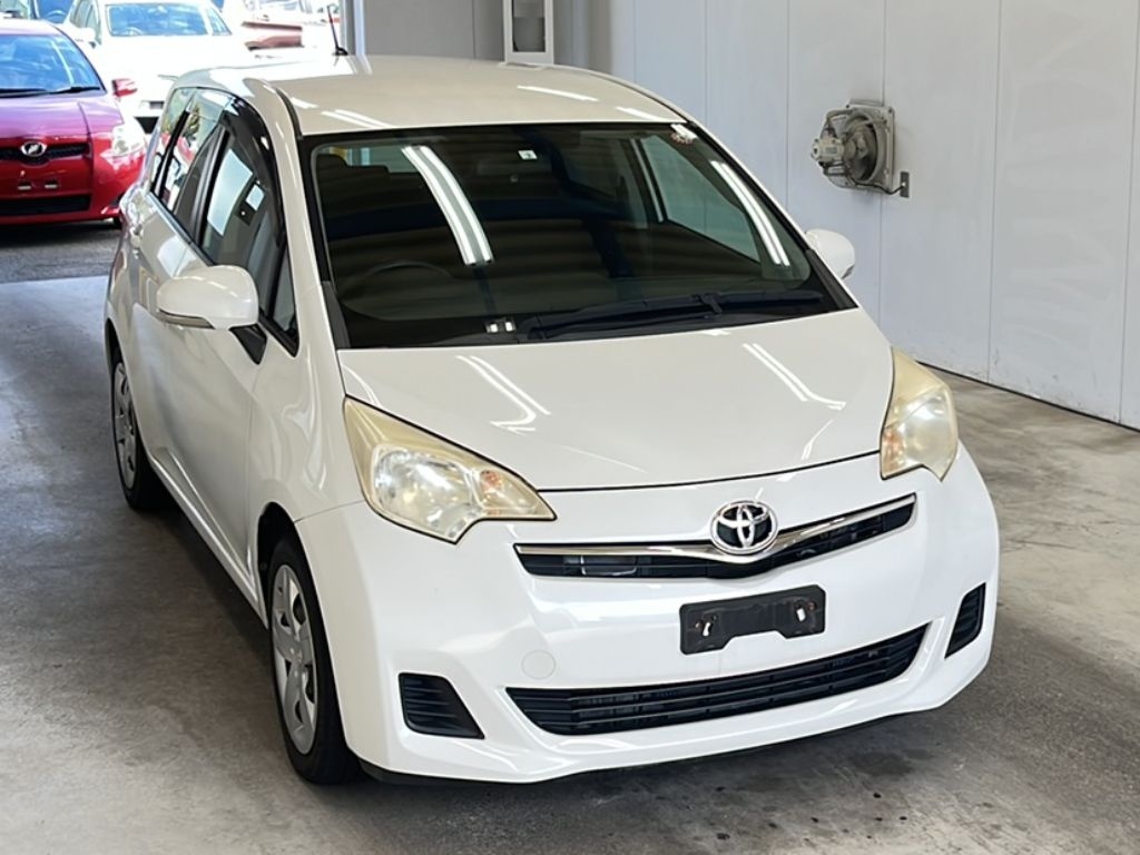 Toyota RACTIS 