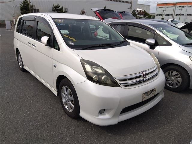Toyota ISIS