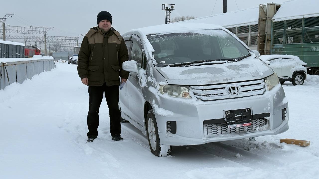 Honda FREED SPIKE